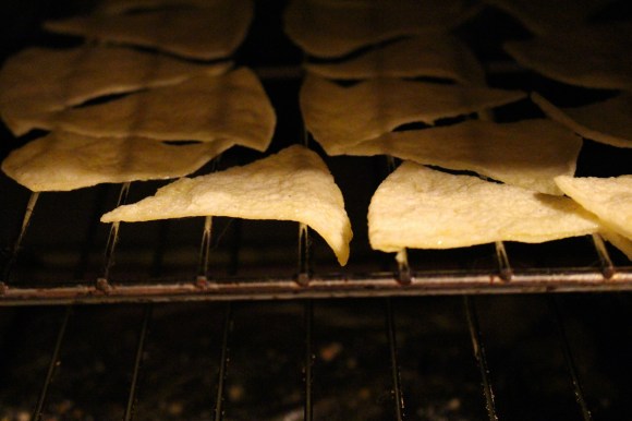 Homemade chips in the oven